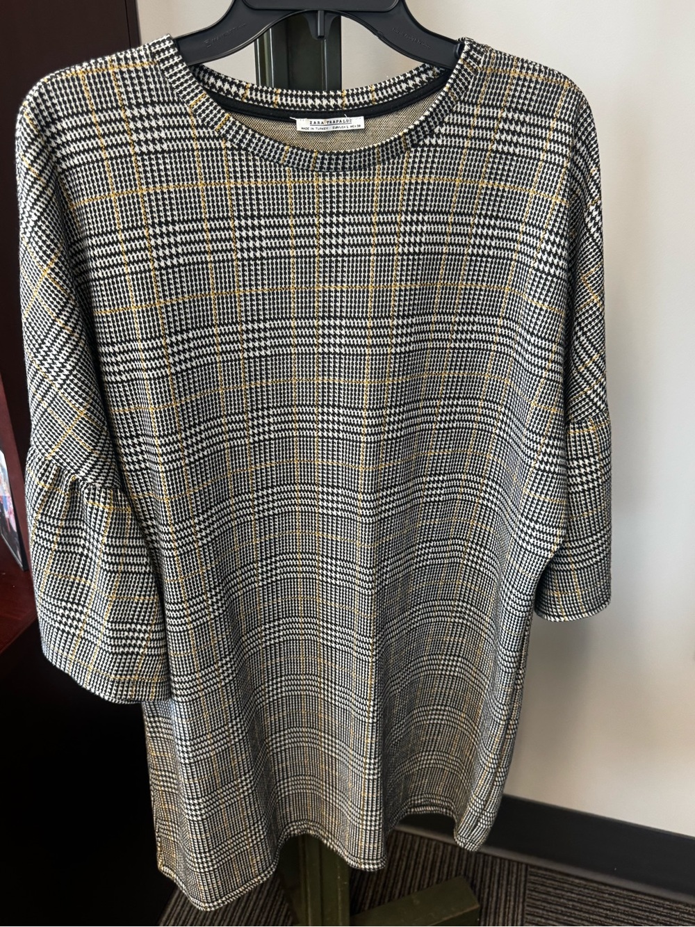 Zara Black, White and Yellow Plaid Knit Top